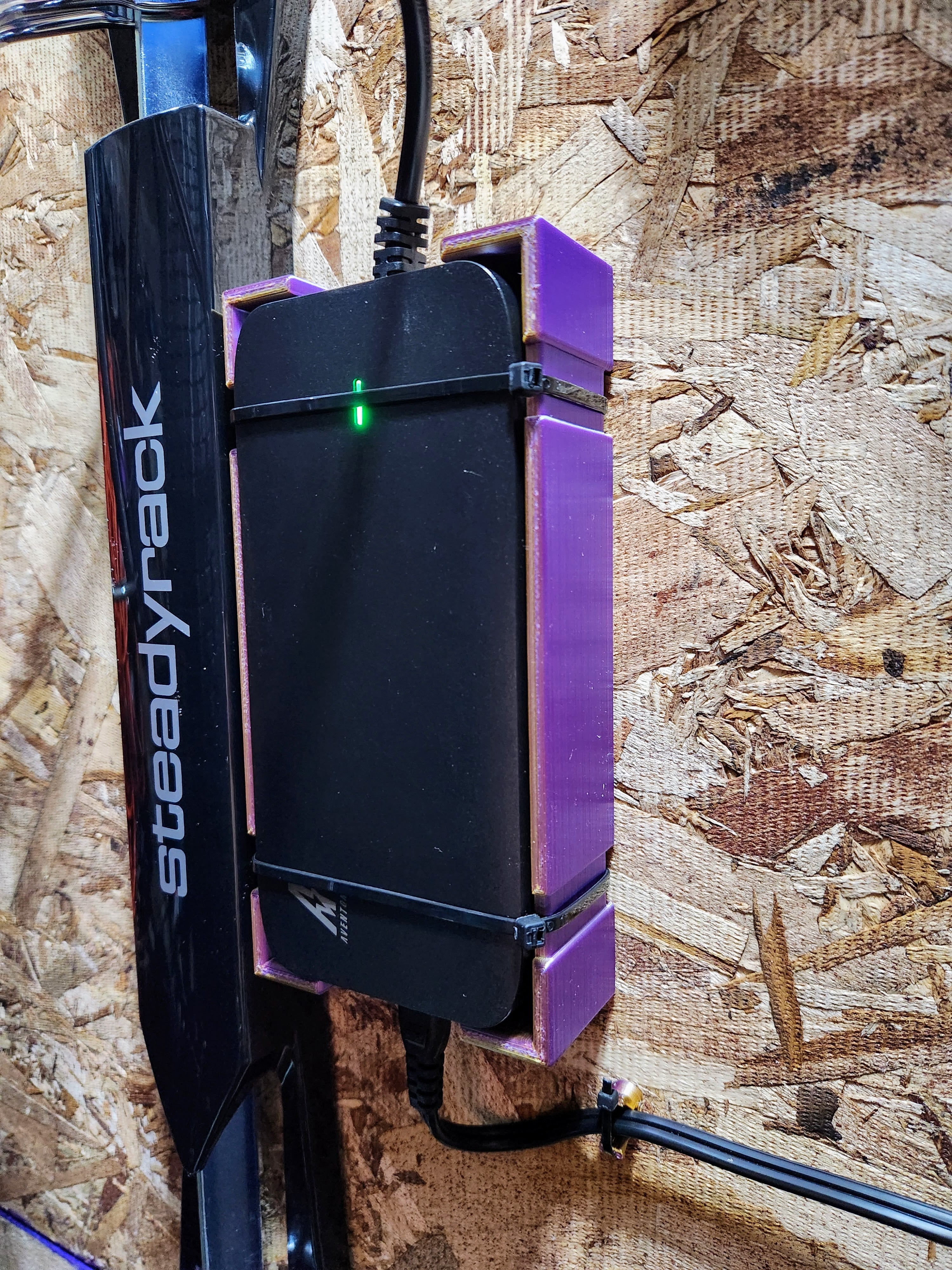 Wandhalterung für Aventon Elektrofahrrad-Netzteil (Pace 500.2)