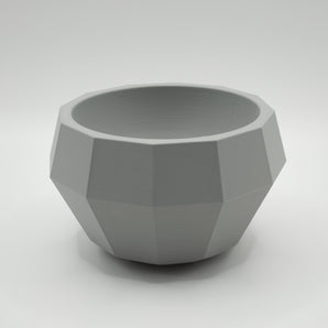 Moderne dekorative Schale in minimalistischem Design