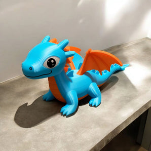 Süße kleine Drachenfigur zur Dekoration