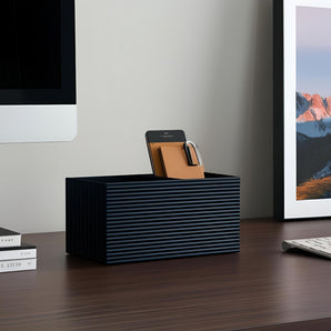 Moderner Büro-Organizer mit doppelt gerippter Oberfläche