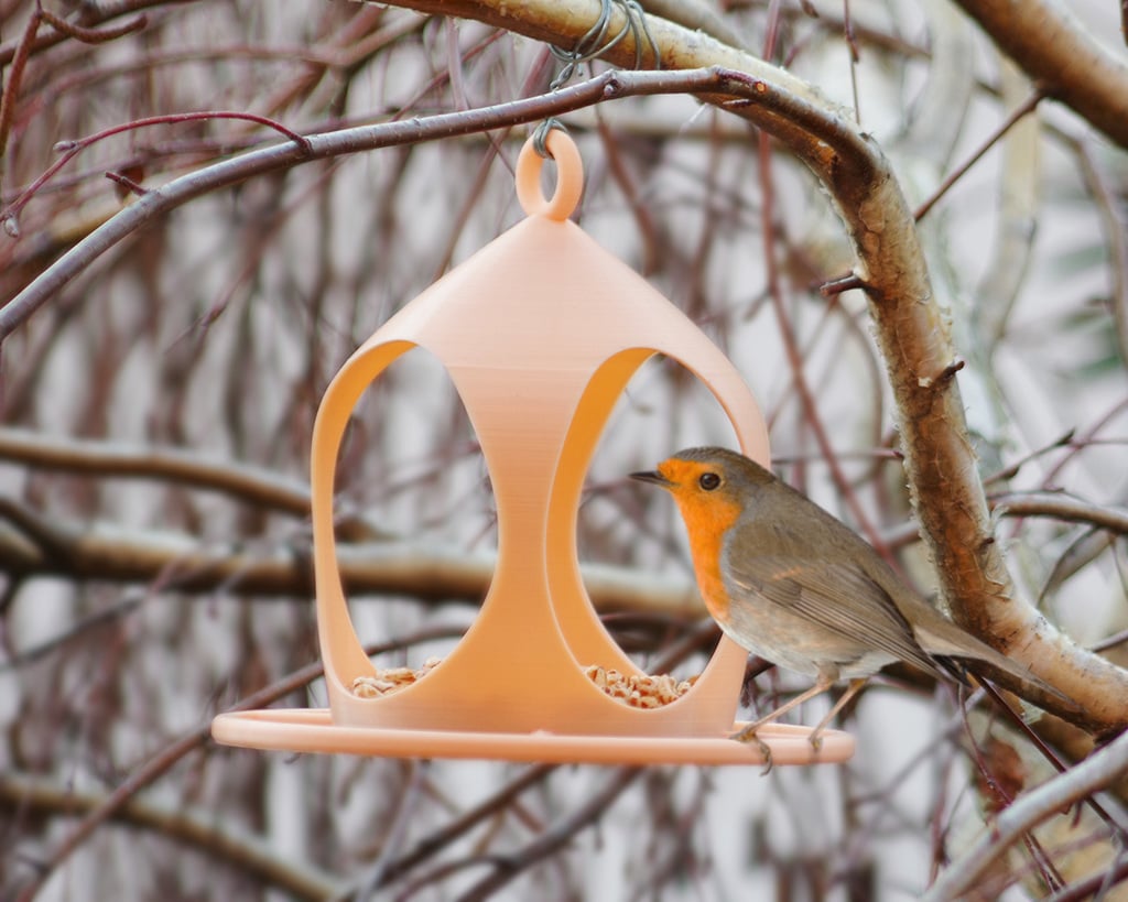 Praktisches Vogelfutterhaus mit Abflusslöchern