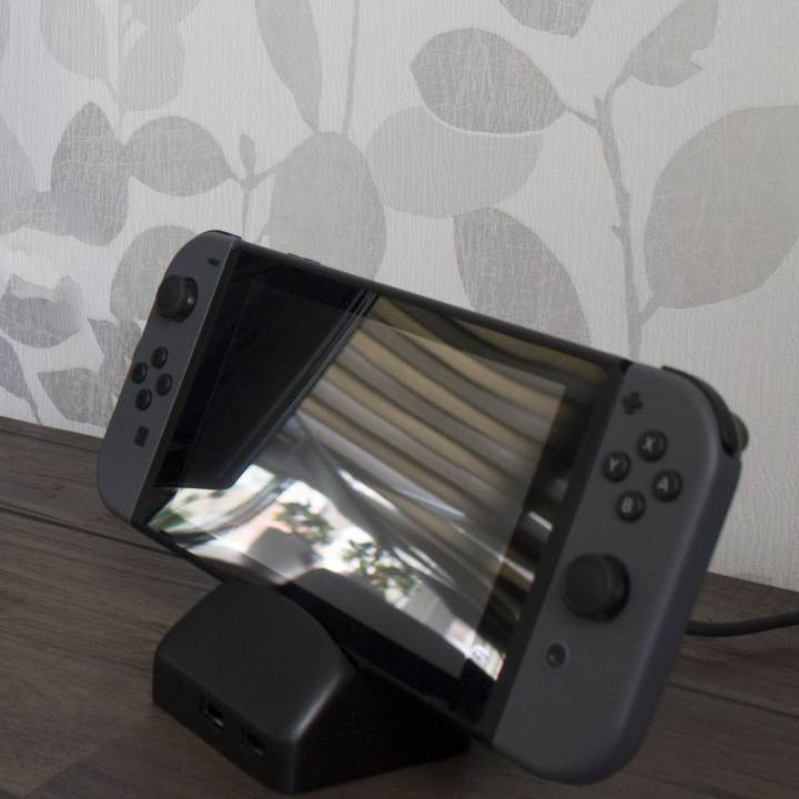 Tragbares, federbelastetes Nintendo Switch Dock-Gehäuse