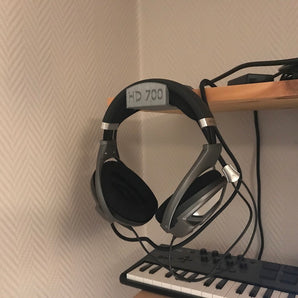 Sennheiser HD700 Kopfhörer- und Kabelhalter für Regal