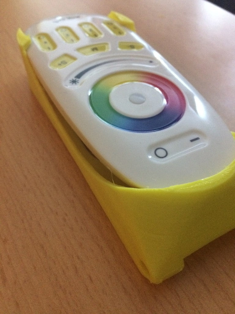 Fernbedienungshalter für MiLight-Fernbedienung