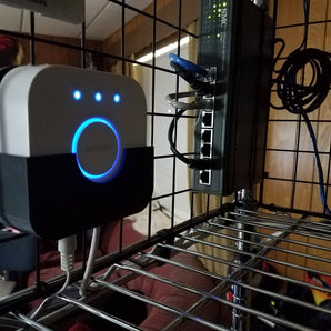 Wandhalterung für Philips Hue Hub (Gen2) mit Kabelbindern