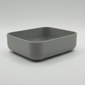 Minimalistische quadratische Schale mit abgerundeten Ecken