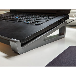 Einfacher tragbarer Ständer für Videomeetings und Home-Office