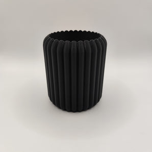 Stiftehalter mit geripptem Design für den Schreibtisch