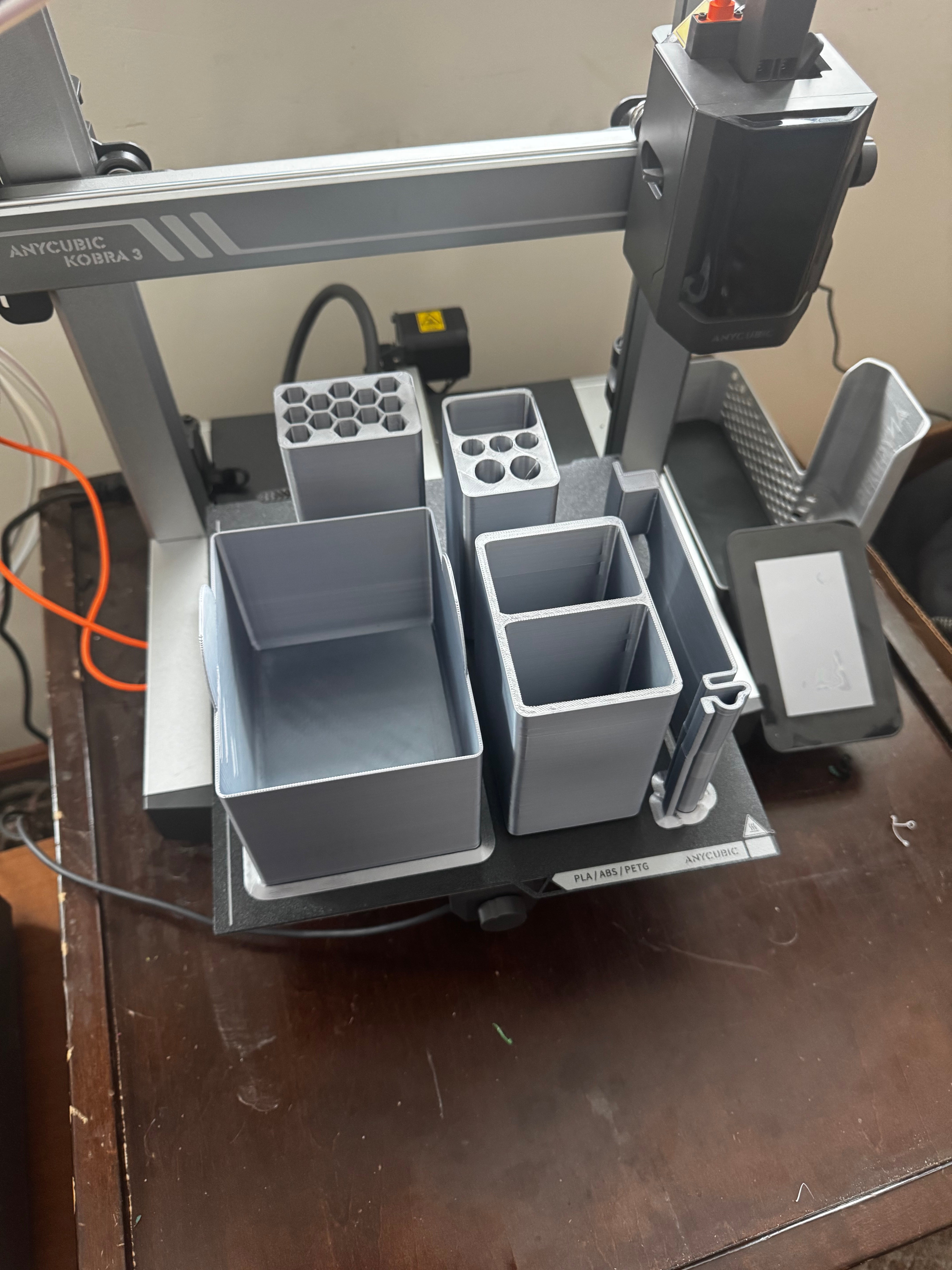 Schreibtisch-Organizer im Milwaukee Packout-Stil