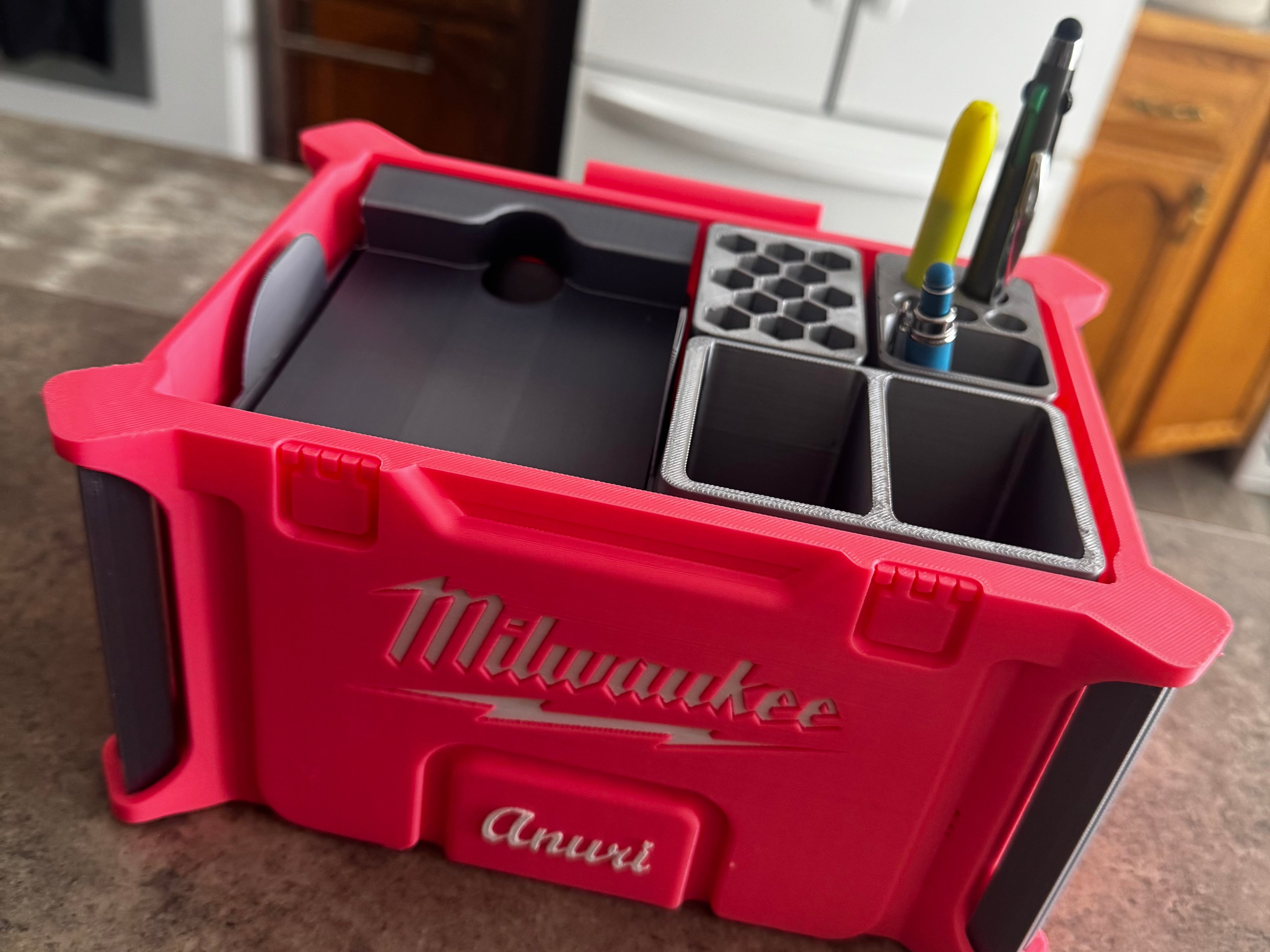 Schreibtisch-Organizer im Milwaukee Packout-Stil