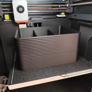 Fernbedienungshalter im gerippten Design für den Couchtisch
