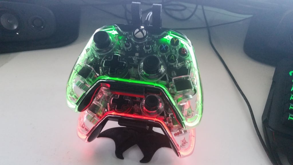 Xbox One Afterglow Controller-Ständer (Remix)