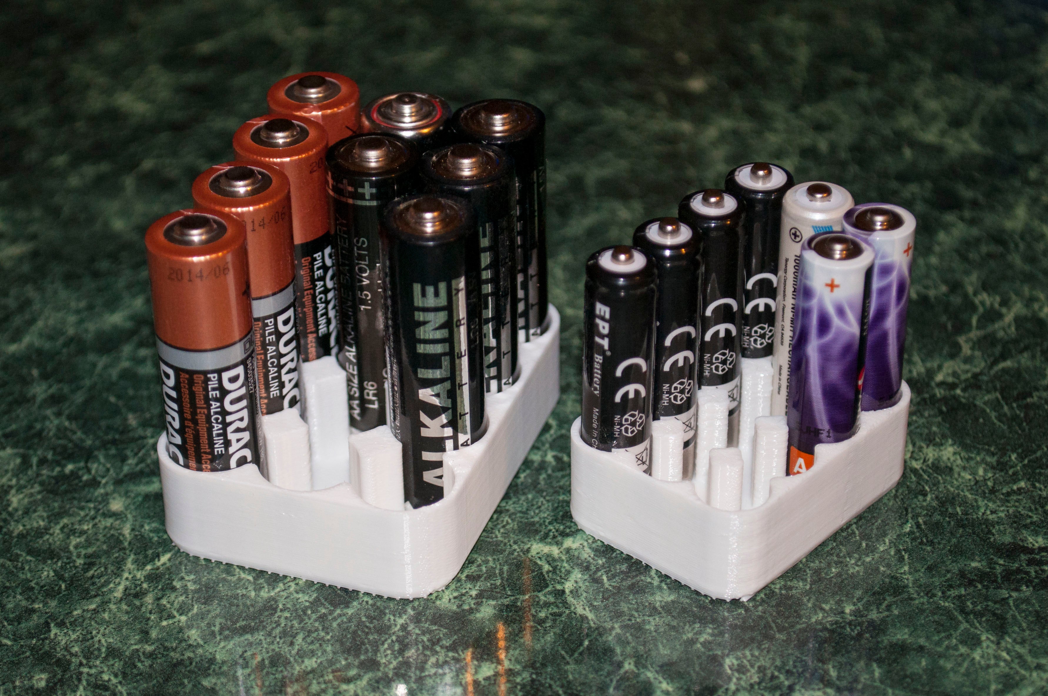 Batteriehalter für AA-, AAA- und 18650-Batterien
