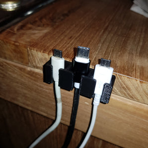 YACH – Praktischer Kabelhalter für Ladekabel