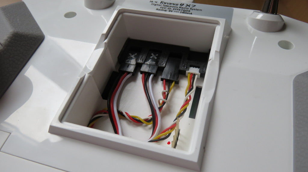 FrSky S.Port Kabelhalter für JR Radio Bay