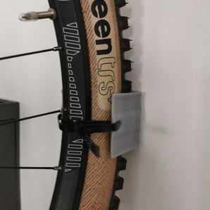 Robuste Wandhalterung für Mountainbikes mit 2,35-Zoll-Reifen