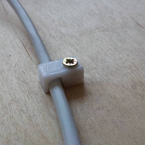Kabelführung für 5mm Drähte