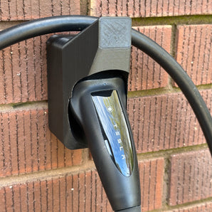 Tesla CCS2 Wandhalterung für Ladebuchse