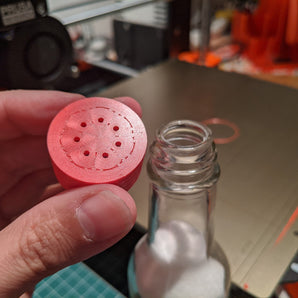 Salzstreuerdeckel für Hot Sauce Bottle