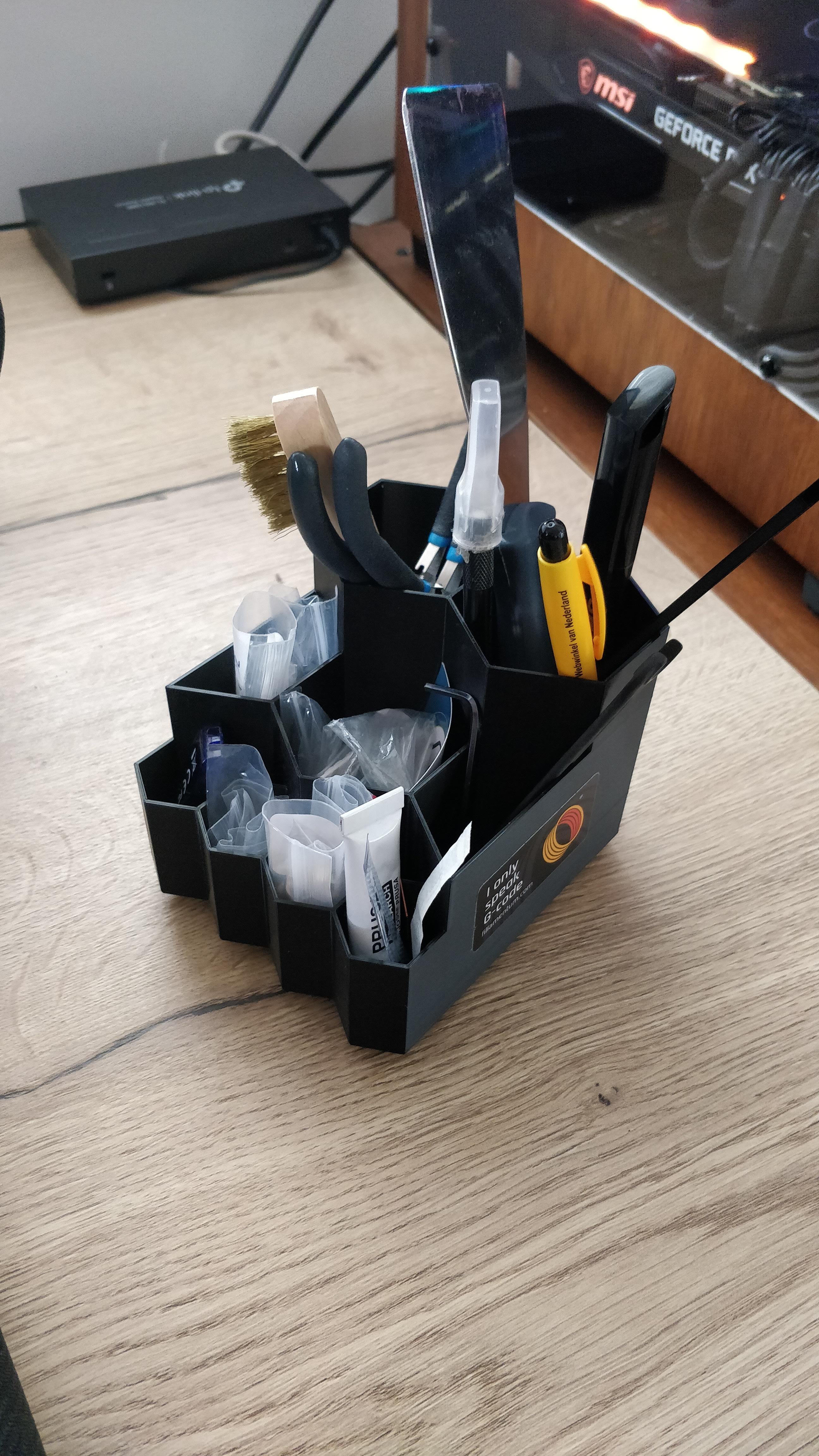 Wabenförmiger Schreibtisch-Organizer zur Werkzeugaufbewahrung