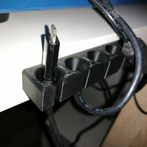 USB-Kabelhalter zum Organisieren von Kabeln