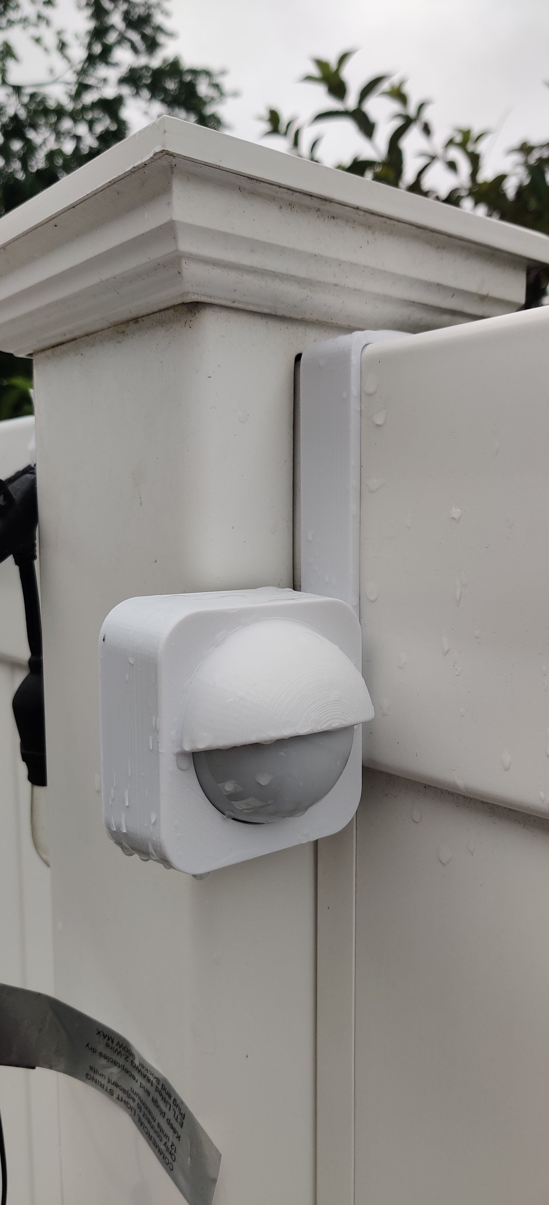 Philips Hue Außensensor PVC-Zaunmontage
