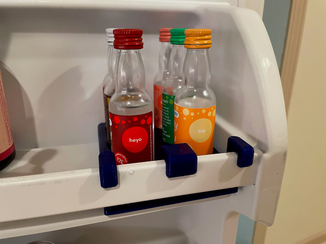 Sodastream Aromaflaschenhalter für den Kühlschrank