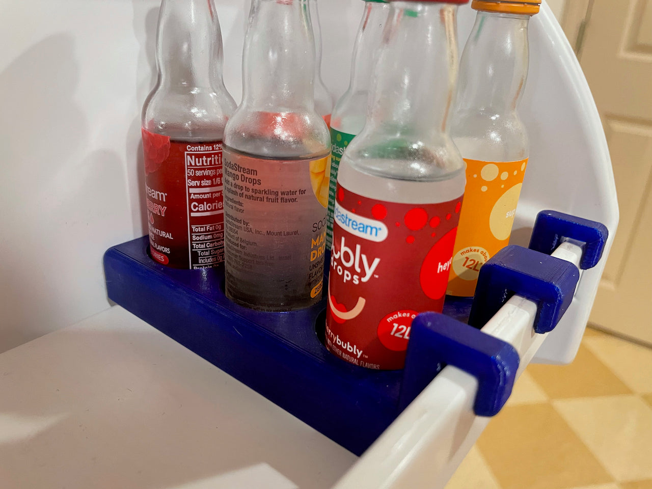Sodastream Aromaflaschenhalter für den Kühlschrank