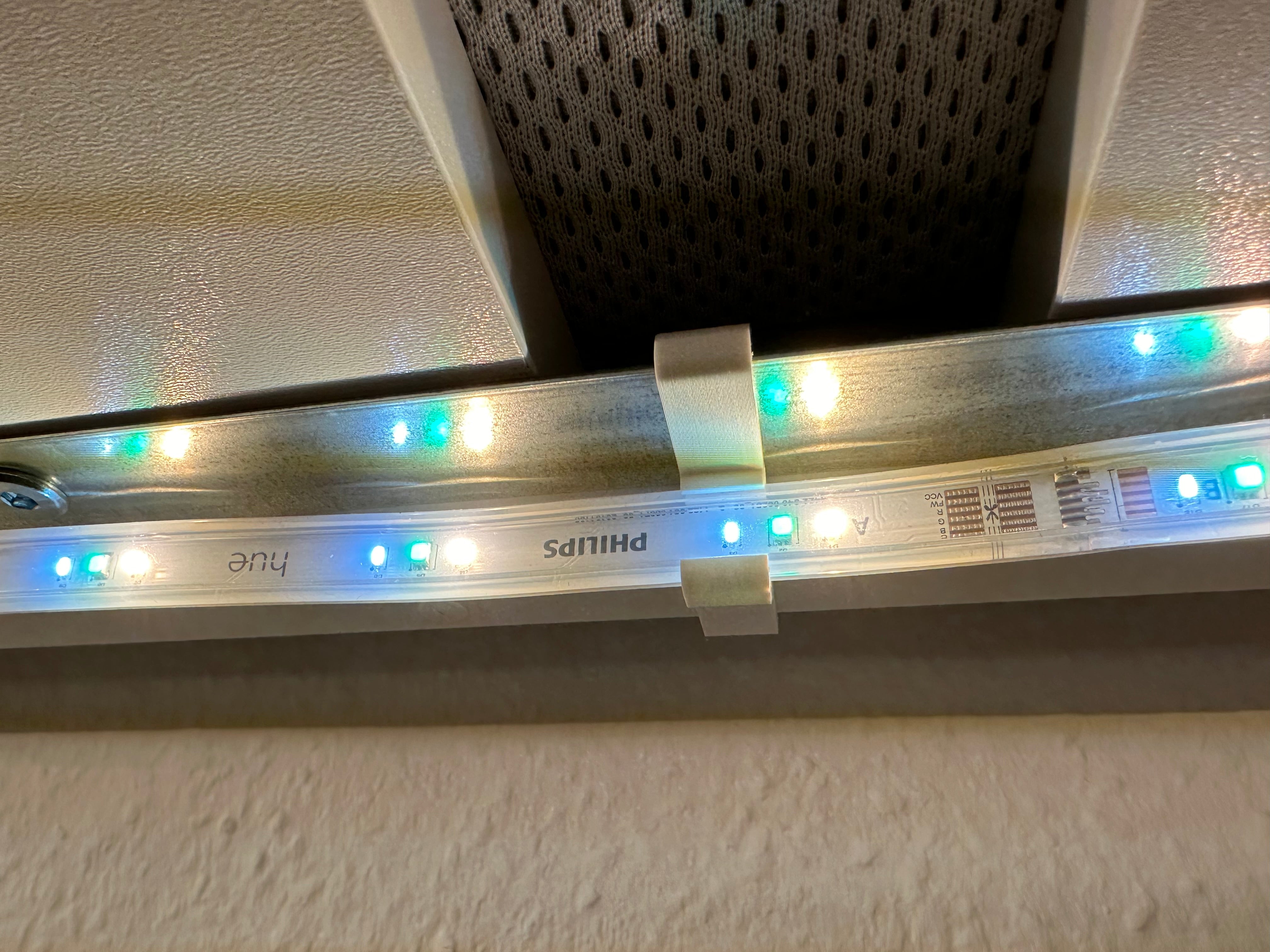 Hue Lichtstreifen-Clips für Ikea SMÅSTAD Bett (kein Bohren, kein Kleben)