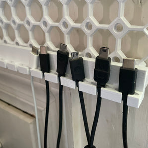 USB-Kabelhalter für Multiboard mit MultiConnect
