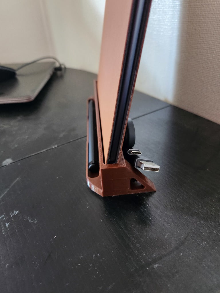 Remarkable 2 Stand mit Abdeckung, Kabel und Spitzenwechsler