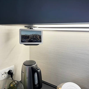 Schwenkbare Halterung für Google Nest Hub zur Unterschrankmontage