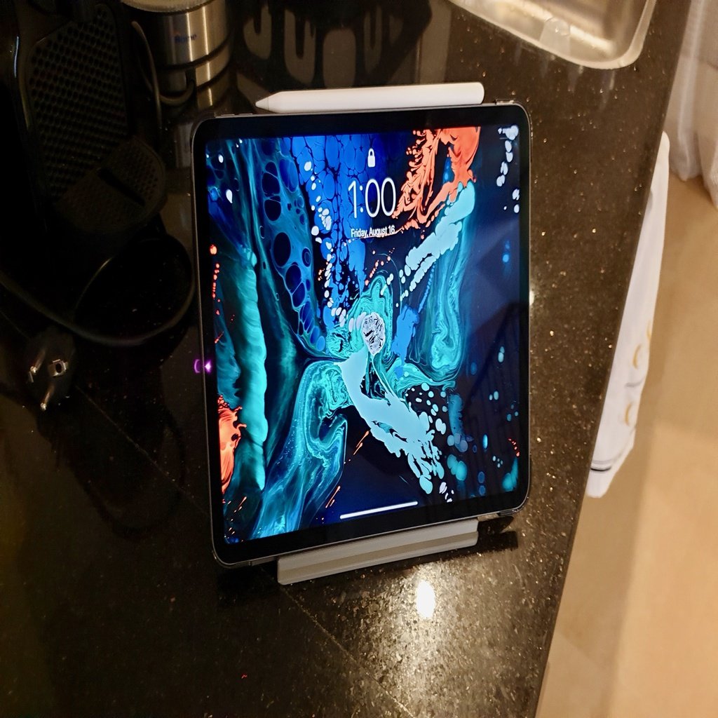 iPad Pro-Ständer mit 60-Grad-Neigung – kompatibel mit mehreren Tablets