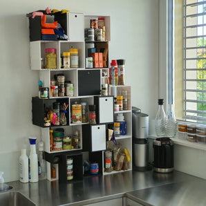 Anpassbares modulares Gewürzregal für die Küche