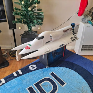 RC F1 Rennboot – Leistungsstarkes und stabiles Modell