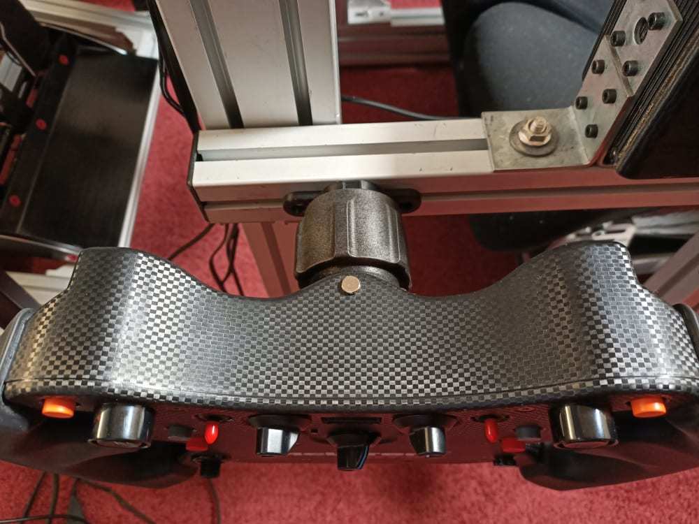 Fanatec Lenkradhalterung: Universelle Lösung für 8020 SimRig und Wandmontage