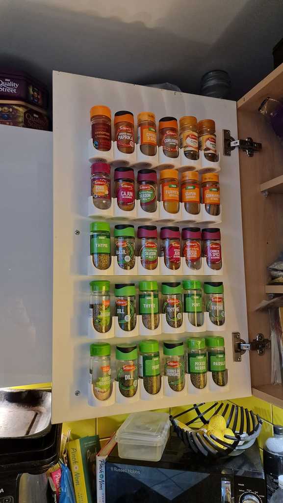 Gewürzregal für den Schrank
