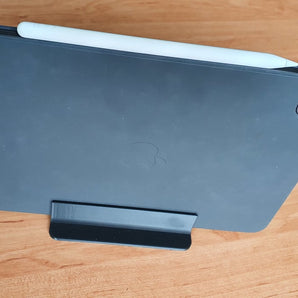 Universeller iPad- und Tablet-Ständer mit 11-mm-Öffnung