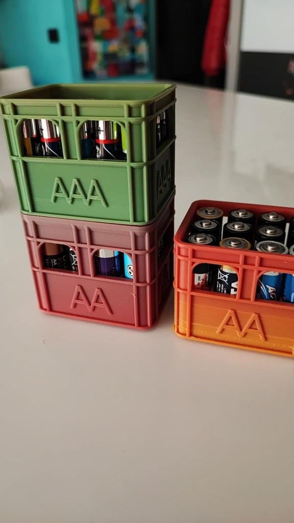 AAA Batteriehalter im Bierkastendesign – Stapelbare Aufbewahrung