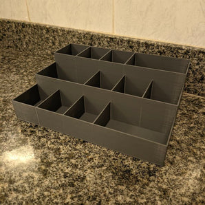 Badezimmer-Organizer mit symmetrischen und asymmetrischen Designoptionen