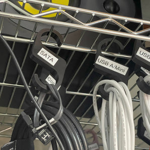 Praktischer Kabelhaken mit Beschriftungsfunktion