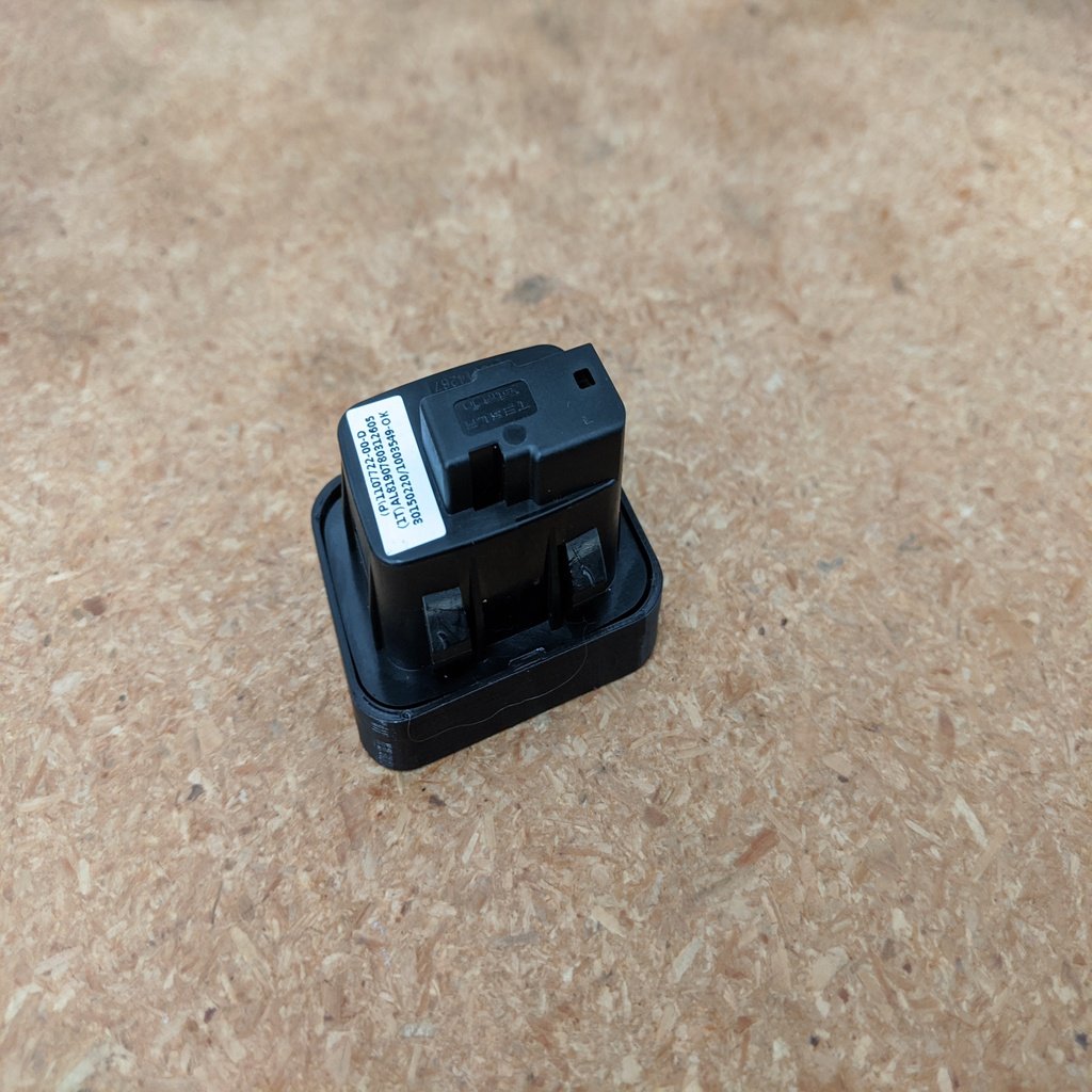 Tesla Model 3 Frunk-Knopfabdeckung – versenkter Schutz