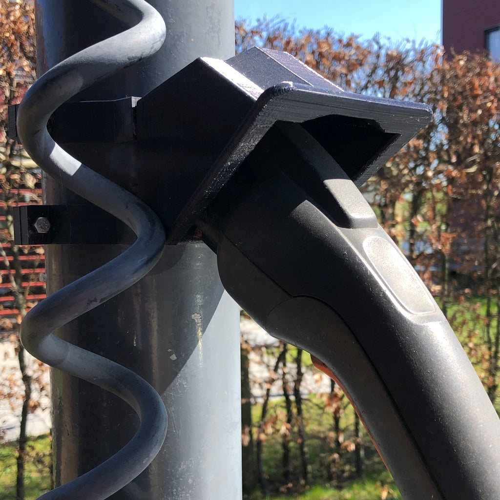 Mennekes Typ 1 Ladekabelhalter für Wand/Stange (110 mm Carport-Stange)