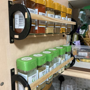 Modulares Gewürzregal für Standard-Holzlatten