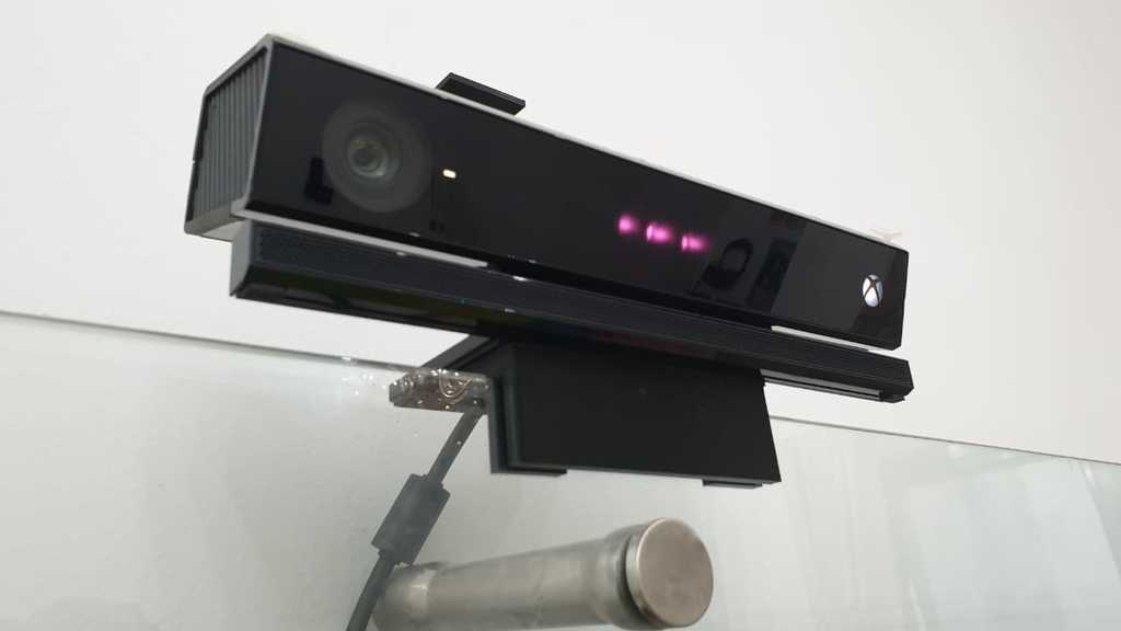 Verstellbare Kinect-Klemmhalterung für Xbox One
