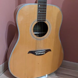 Universeller Gitarrenhalter zur sicheren Aufbewahrung