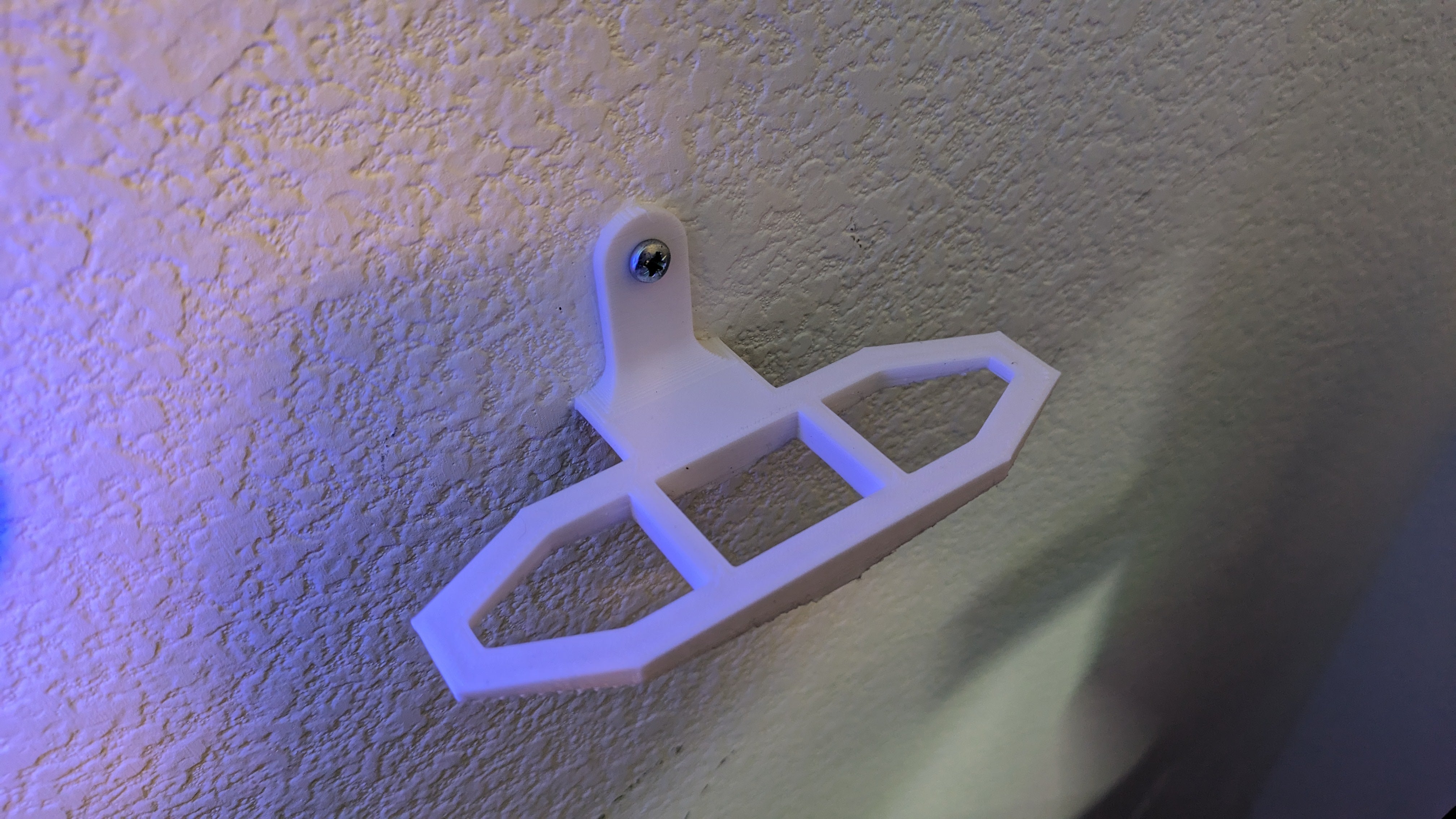 Elegant Vægmonteret Displayholder til Pinewood Derby Biler