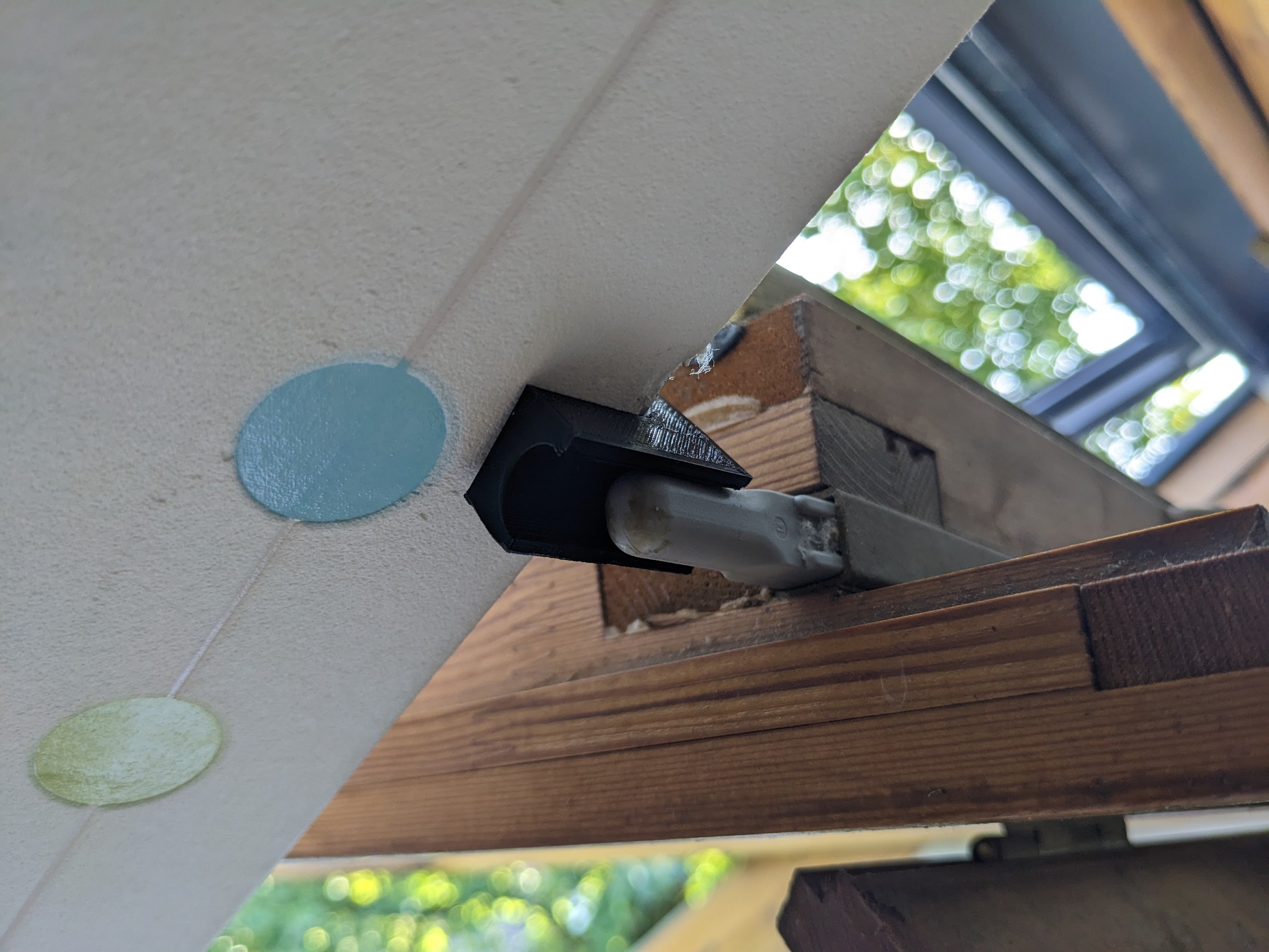 Velux Kantenhalter für Dachfenster
