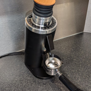 54-mm-Siebträgerhalter für die Turin DF54-Kaffeemühle