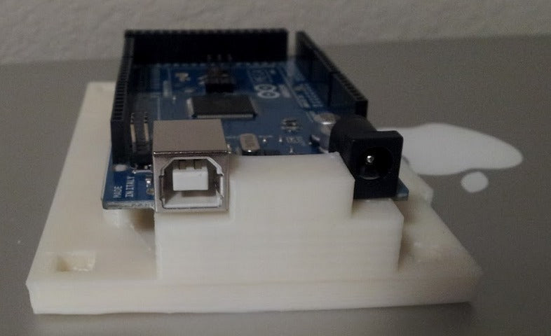 3D-druckbare Arduino Mega 2560 R3-Montageplatte mit optionaler Abdeckung